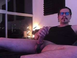 eloncoxx01