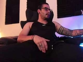 Eloncoxx01