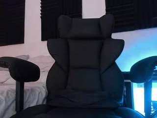 Eloncoxx01