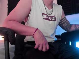 Eloncoxx01