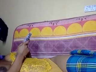 freeky-mess webcam model