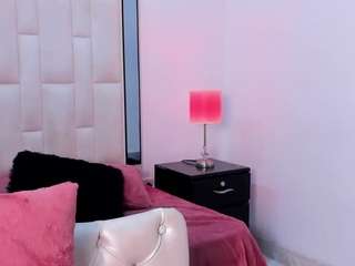 misssophiery live cam profile