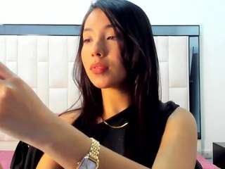 misssophiery's CamSoda show and profile