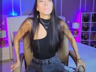 miurra's CamSoda show and profile