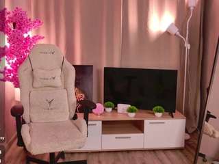 pony-claid's CamSoda show and profile