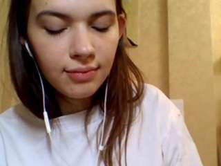 ayanabetance's CamSoda show and profile