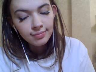 ayanabetance's CamSoda show and profile