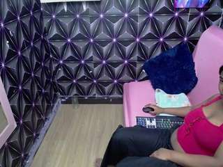 Live cam show with candyks