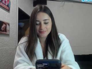 chaarlotte-johns... Live Webcam on CamSoda