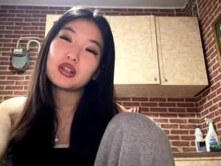 felipahutcheson, female webcam model,  years old, on live webcam