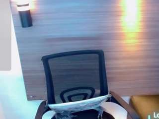 このモデルは現在ライブ中です。 jessicahott01