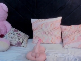 kate-lua Live Webcam on CamSoda