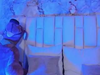 kate-lua live webcam show