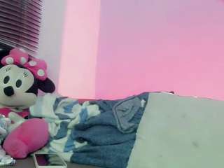 mishel-hott from CamSoda is Freechat