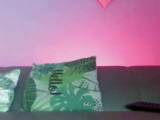  mishel-hott chat room