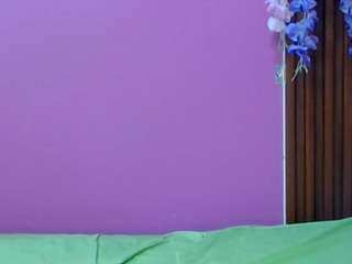 skinnysofia18 webcam model