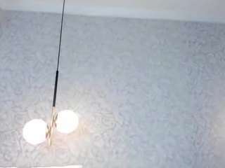 le modèle jazlin-angels est en webcam porno dans un show sur le site camsoda, il possède les tags suivants: ass,drinking,thin,tattoos,small tits,orgasm,nature,latina,doggy style,black hair,dildo or vibrator,dildo,deepthroat,cum in pussy,cum,creampie,brown eyes,hd