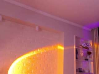 julyhill Live Webcam on CamSoda
