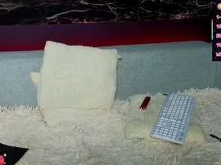 le modèle kaylajoyy est en webcam porno dans un show sur le site camsoda, il possède les tags suivants: ahegao,black hair,brown eyes,deepthroat,dirty talk,double penetration,joi,lovense,no drinking,orgasm,skinny,toys,hd,small tits,squirt