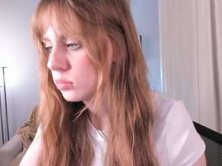 Beautiful Meghangouin will incite your dreams in a cute camshow meghangouin from CamSoda