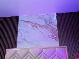 le modèle miaafarrel est en webcam porno dans un show sur le site camsoda, il possède les tags suivants: anal,no drinking,tattoos,striptease,squirter,small tits,sex toys,pussy,orgasm,no smoking,hazel eyes,anal toys,erotic dance,dildo or vibrator,curvy,butt plug,brown eyes,black hair,ass clapping,ass