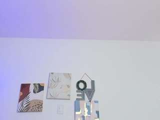 nahla-ebony webcam model