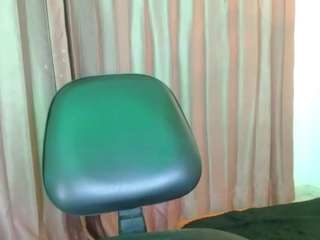 scarlettqueencs Live Webcam on CamSoda