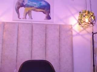 scarlettqueencs Live Webcam on CamSoda