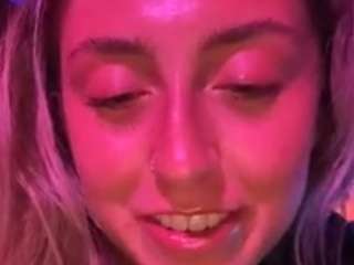 daisyjones77 webcam