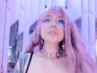 bizzynoar Live Webcam on CamSoda