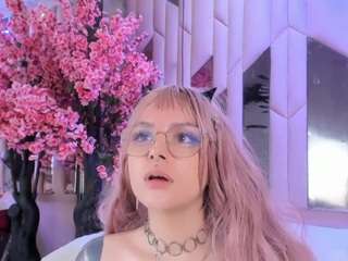 bizzynoar from CamSoda is Private