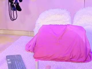 bizzynoar from CamSoda