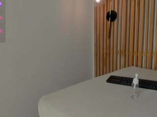 emma-cleir chat room