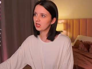 lisafluffy's CamSoda show and profile