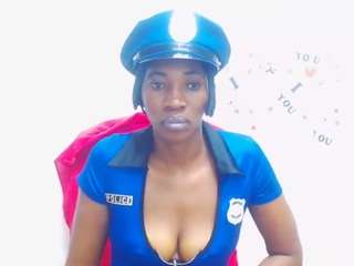 pussylipsxx webcam model