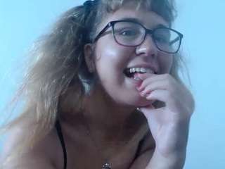 lillihalereal camsoda