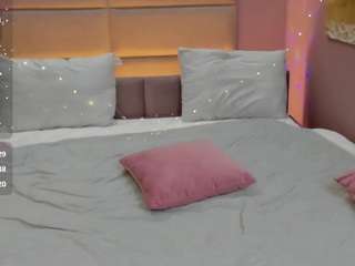 adelineperle Live Webcam on CamSoda