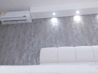 alanaablue Live Webcam on CamSoda