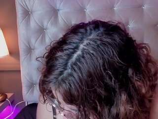 aliceevelvet webcam