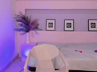  anaisvelvet11 chat room