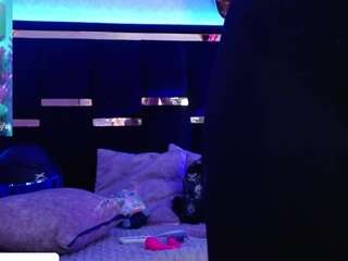 bunny-0 live cam preview