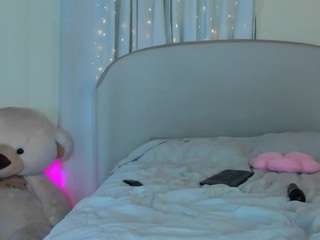 Live webcam model julietta-hampton1 on Soda Cams
