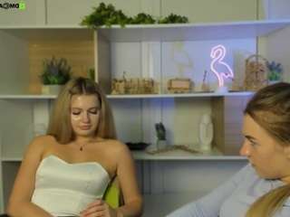  kity-blonde chat room