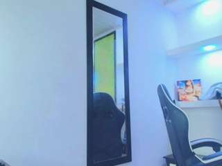 lala-clark webcam