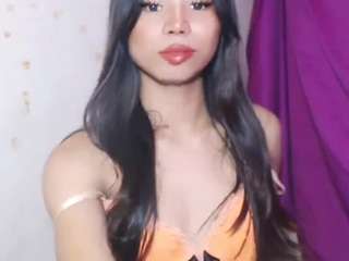 urgirlbitchnikka Live Webcam on CamSoda