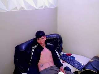 bigmilkman's CamSoda show and profile