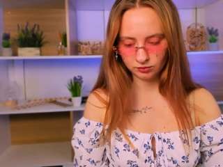 karoline-bell Live Webcam on CamSoda