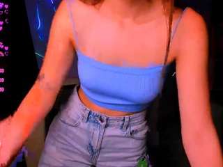 kim-roys Live Webcam on CamSoda