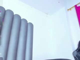 alisha-ebonyy live webcam show