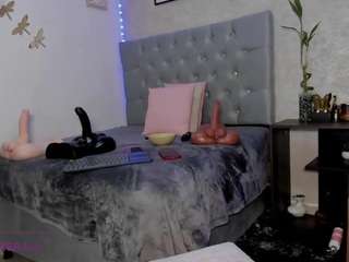 crystal-beennz webcam